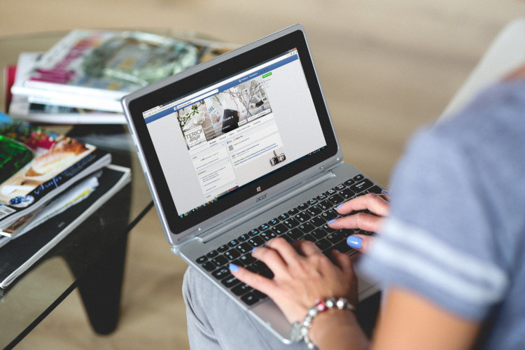 how to make money with facebook by clicks