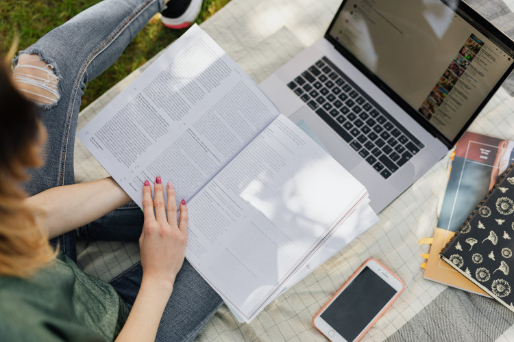 How to establish a freelance career in writing assignments