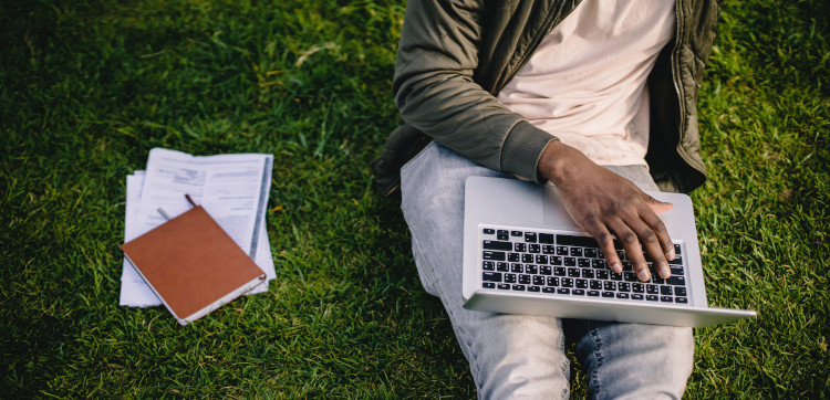 What is the mode of writing the assignments